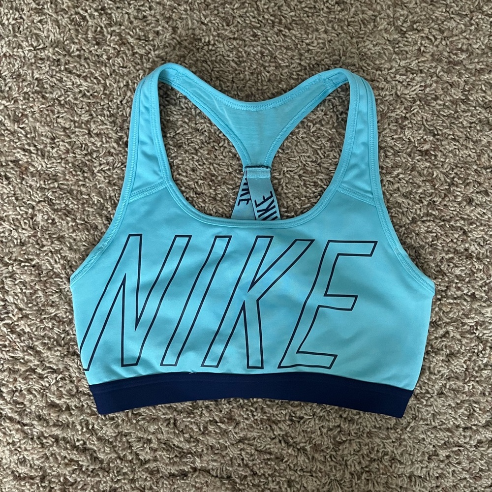 Nike Women's Medium Impact Sports Bra